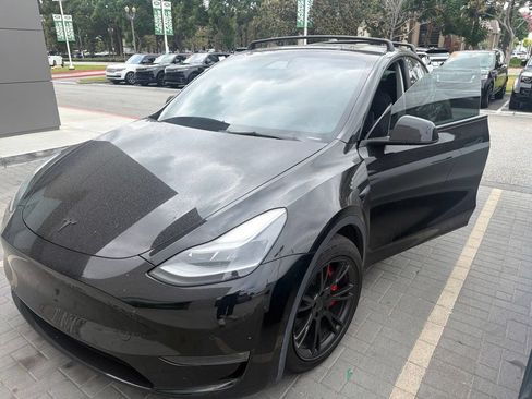 Used 2021 Tesla Model Y Performance AWD/4WD image 13