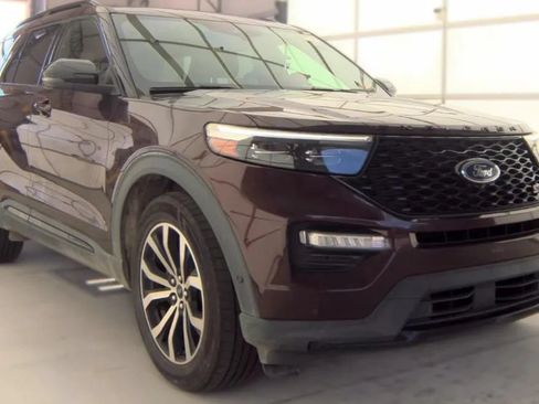 Used 2020 Ford Explorer ST w/ Premium Technology Package AWD/4WD image 2