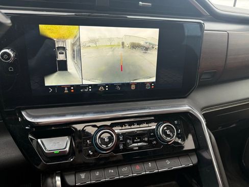 Used 2024 GMC Sierra 2500 Denali Ultimate w/ Snow Plow Prep/Camper Package image 19