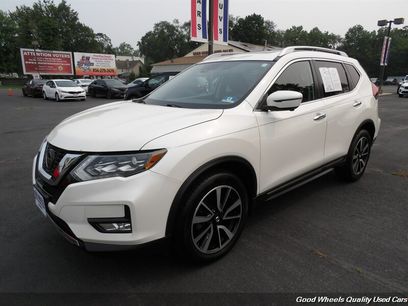 Used 2018 Nissan Rogue SL w/ Premium Package