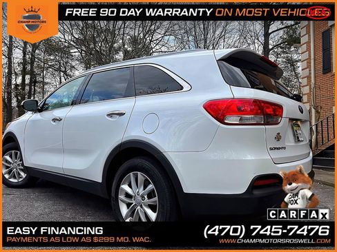 Used 2016 Kia Sorento LX w/ LX Convenience Package image 10