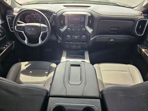 Used 2019 Chevrolet Silverado 1500 LT Trail Boss AWD/4WD image 15