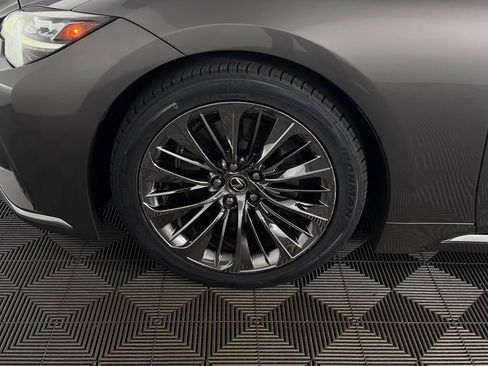 Used 2023 Lexus LS 500 w/ Interior Upgrade Package RWD image 12