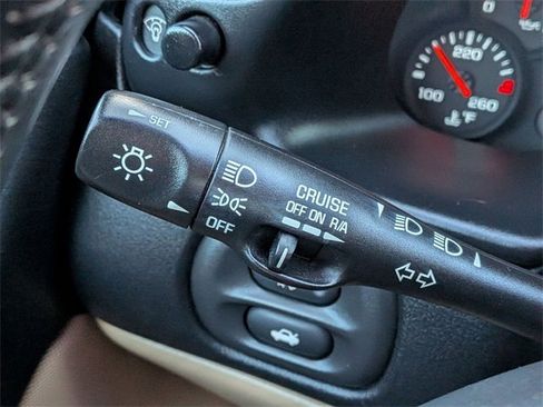 Used 2004 Chevrolet Corvette Convertible w/ Preferred Equipment Group image 21