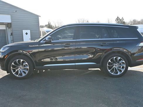 Used 2025 Lincoln Aviator Reserve w/ Illumination Package image 10