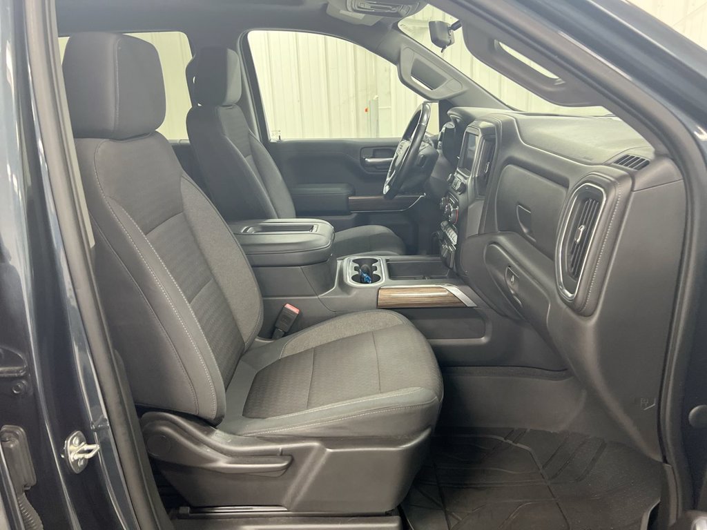 Used 2019 Chevrolet Silverado 1500 RST w/ All-Star Edition AWD/4WD image 21