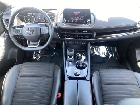Certified 2025 Nissan Rogue SV AWD/4WD image 17