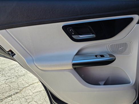 Used 2024 Mercedes-Benz GLC 300 GLC 300 image 30