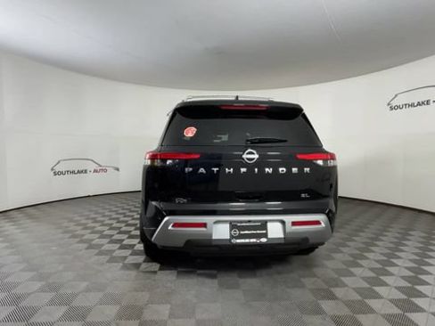 Certified 2025 Nissan Pathfinder SL FWD image 8