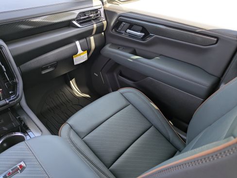 New 2026 GMC Yukon AT4 image 17