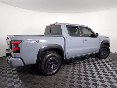 Used 2025 Nissan Frontier PRO-4X AWD/4WD image 16