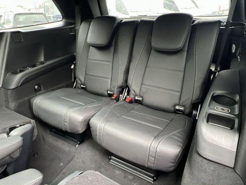 New 2026 Mercedes-Benz GLS 450 4MATIC image 24