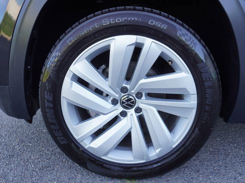 Used 2021 Volkswagen Atlas Cross Sport SE FWD image 30