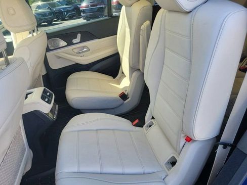Used 2022 Mercedes-Benz GLS 450 4MATIC image 16