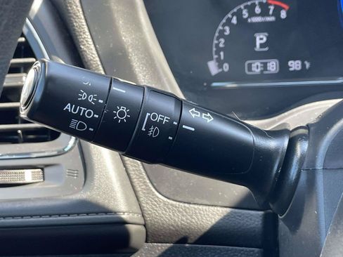 Used 2022 Honda HR-V EX image 25