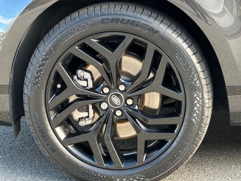 Used 2023 Land Rover Range Rover Evoque R-Dynamic SE image 25