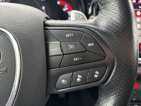 Used 2023 Dodge Durango GT image 25