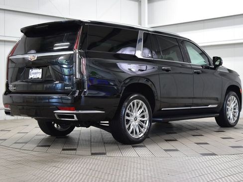 Used 2024 Cadillac Escalade ESV Premium Luxury w/ LPO, Floor Liner Package AWD/4WD image 8