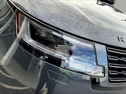 Used 2023 Land Rover Range Rover SE AWD/4WD image 31