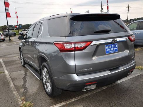 Used 2020 Chevrolet Traverse Premier image 3