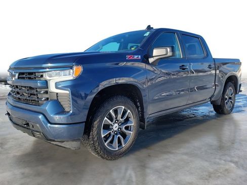 Used 2022 Chevrolet Silverado 1500 RST image 2