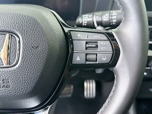 Certified 2025 Honda Civic Sport Touring image 12