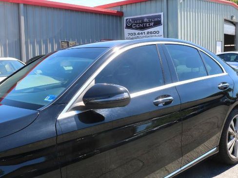 Used 2018 Mercedes-Benz C 300 Sedan w/ Premium Package image 4