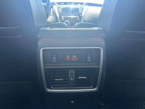 Used 2023 Nissan Murano Platinum w/ Cargo Package FWD image 20