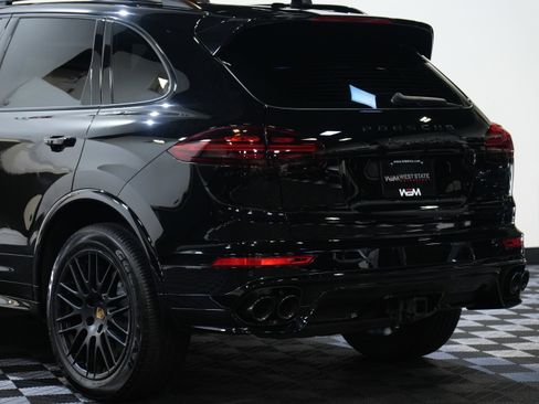 Used 2016 Porsche Cayenne GTS image 16