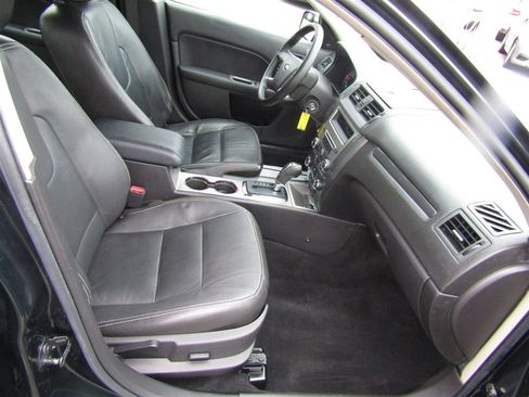 Used 2010 Ford Fusion SEL image 21