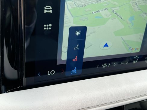 New 2026 Lincoln Aviator 2WD image 17