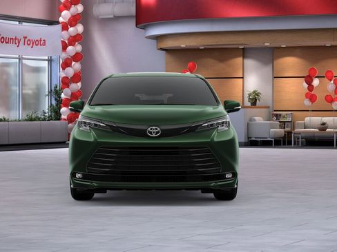 New 2026 Toyota Sienna XLE Woodland Edition image 17