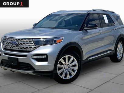 Used 2022 Ford Explorer Limited w/ Limited Technology Package