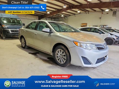 Used 2012 Toyota Camry LE FWD image 5