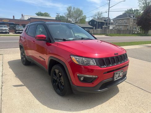 Used 2021 Jeep Compass Latitude AWD/4WD image 4