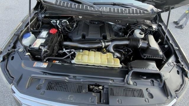Used 2020 Ford Expedition XLT w/ Equipment Group 202A AWD/4WD image 27