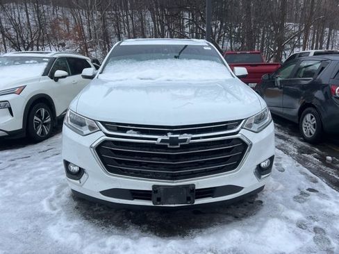 Used 2018 Chevrolet Traverse Premier image 2
