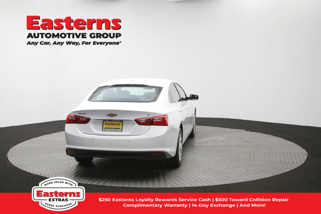 Used 2025 Chevrolet Malibu LT FWD image 40