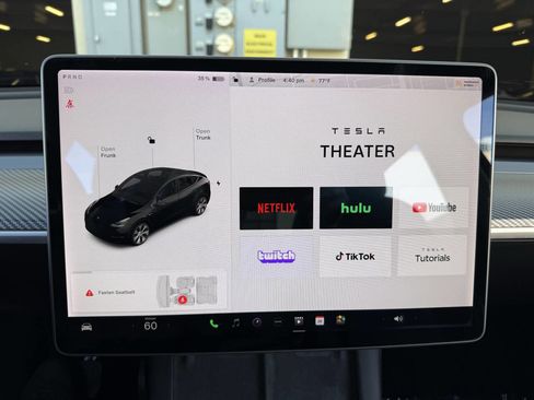 Used 2021 Tesla Model Y Long Range image 22