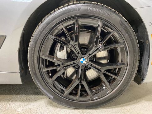 Used 2023 BMW 540i xDrive w/ M Sport Package image 30