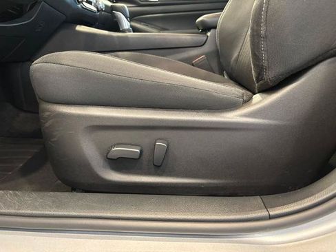 Certified 2025 Nissan Altima 2.5 SV FWD image 17