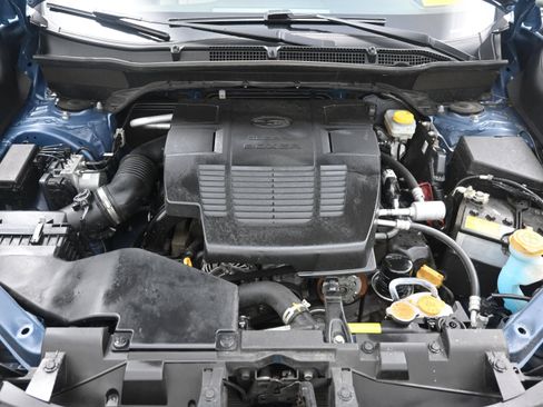 Used 2022 Subaru Forester Limited AWD/4WD image 25