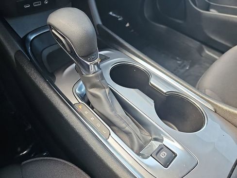 Used 2024 Chevrolet Malibu LT image 15