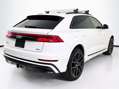 Used 2021 Audi Q8 Premium Plus w/ Premium Plus Package image 5