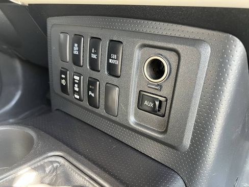 Used 2008 Toyota FJ Cruiser 4WD image 34