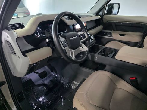 Used 2023 Land Rover Defender 110 SE AWD/4WD image 11