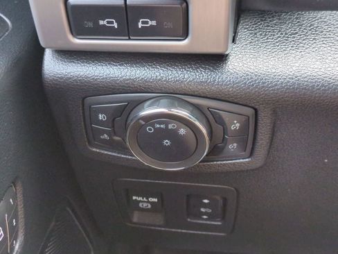 Used 2020 Ford F150 Platinum w/ Equipment Group 701A Luxury AWD/4WD image 28