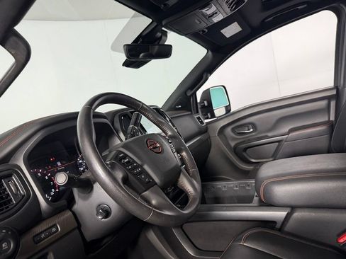Used 2024 Nissan Titan PRO-4X w/ Pro-4x Convenience Package AWD/4WD image 20