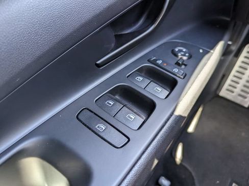 Used 2025 Hyundai Elantra Sport FWD image 20
