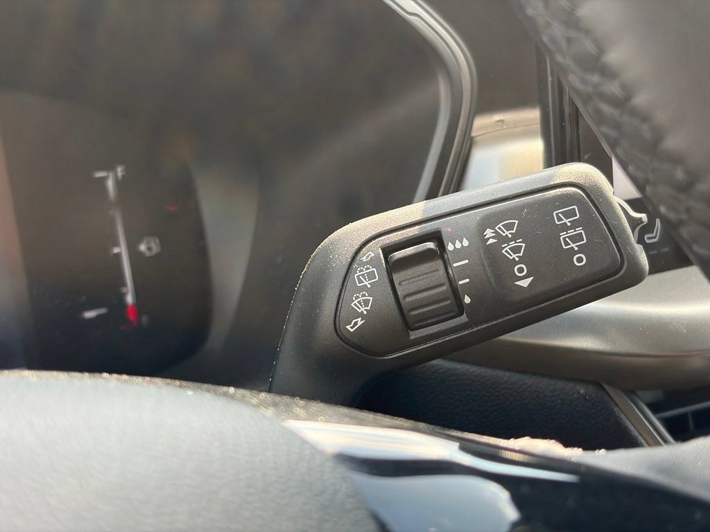 Used 2023 Ford Escape Active w/ Tech Pack #1 AWD/4WD image 28